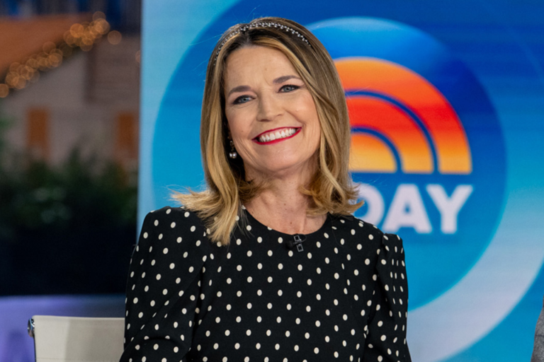 Savannah Guthrie Iconic 90s Bob Haircut
